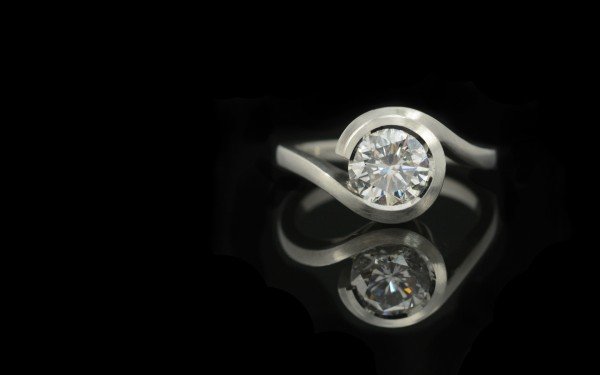 Contemporary engagement ring - Platinum Wave