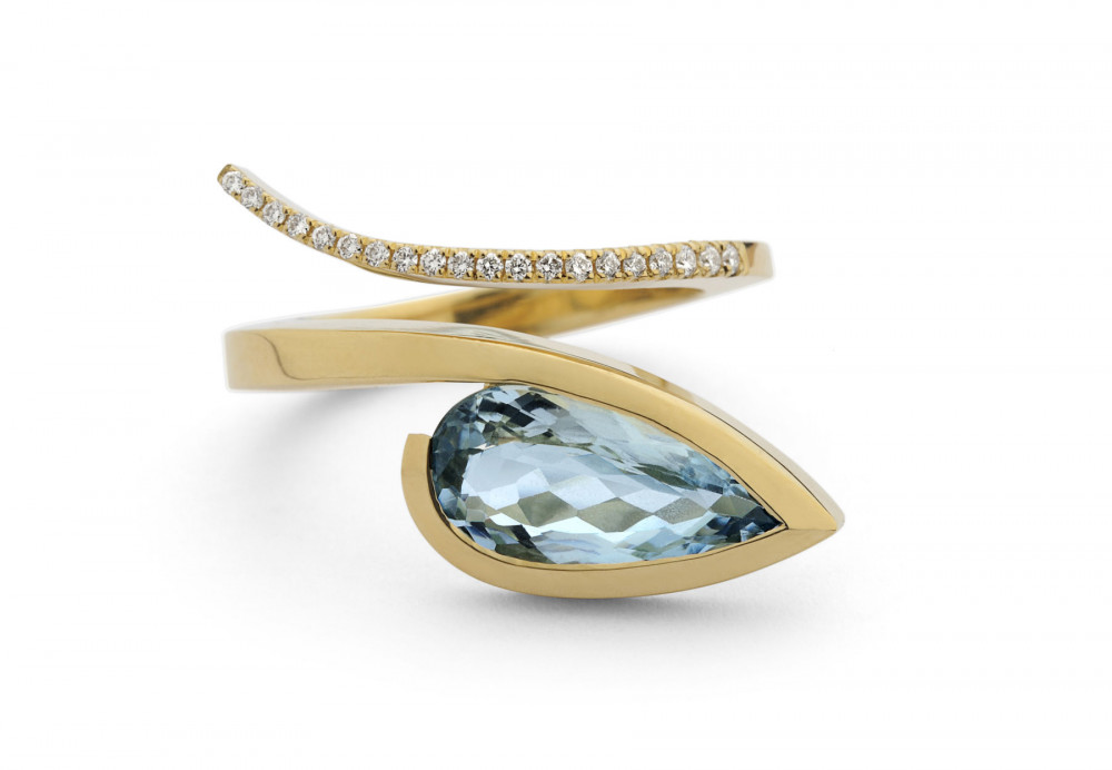 Forged yellow gold 'Twist' ring with pear aquamarine and white diamonds