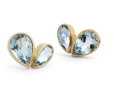 Pear shaped aquamarine and yellow gold stud earrings with