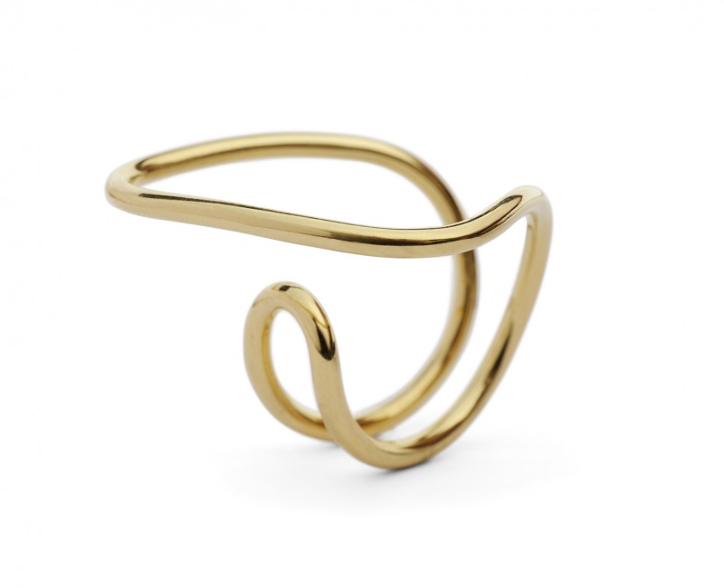 18 carat yellow gold wire ring