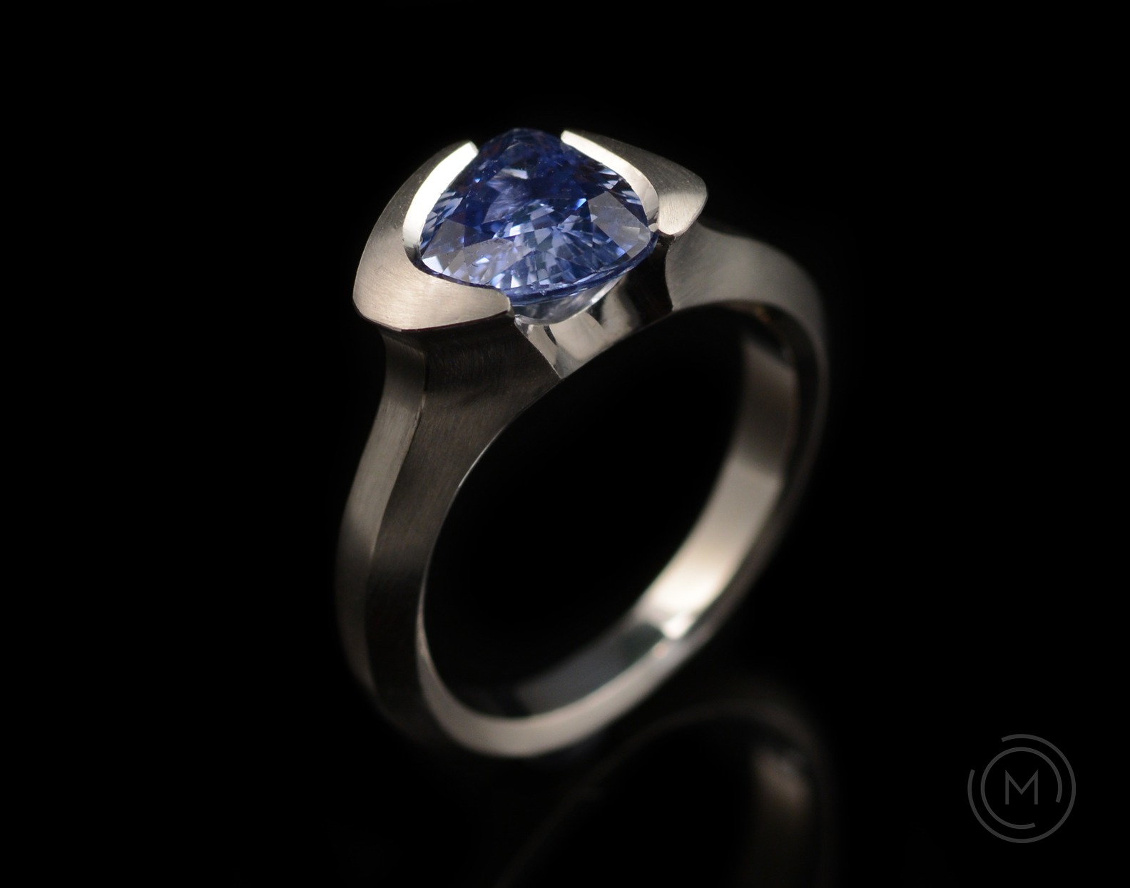 Platinum and sapphire carved Arris cocktail ring