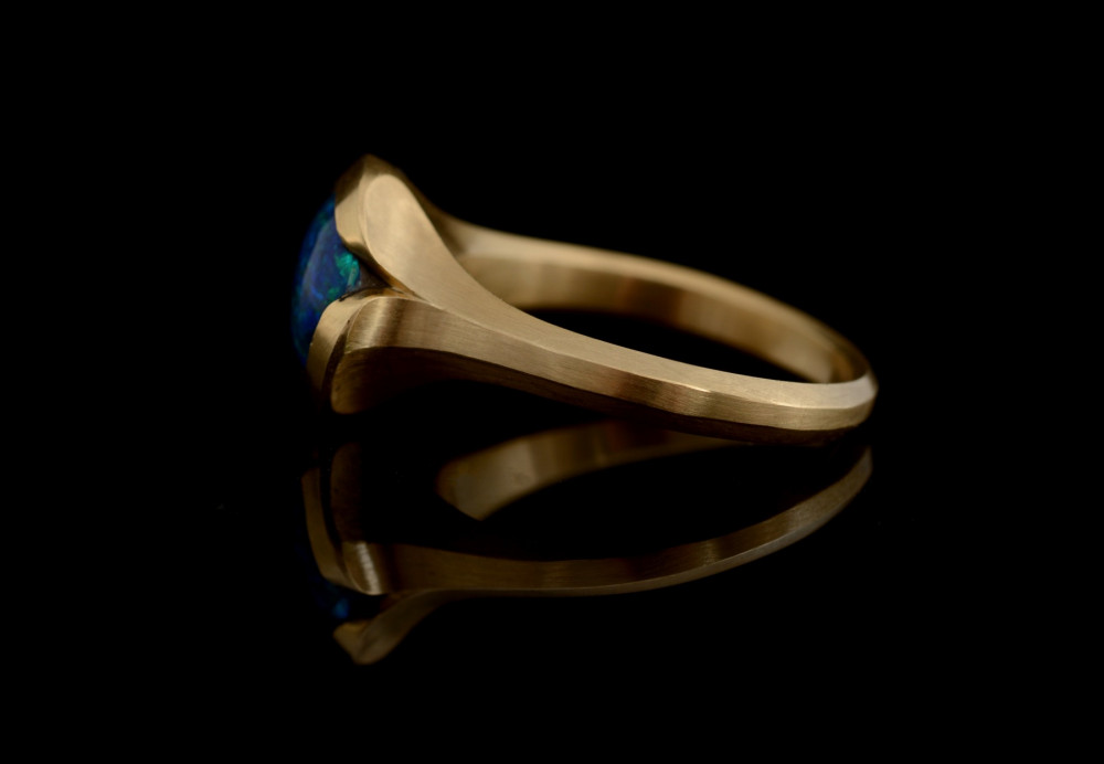 Carved yellow gold and opal Arris cocktail ring
