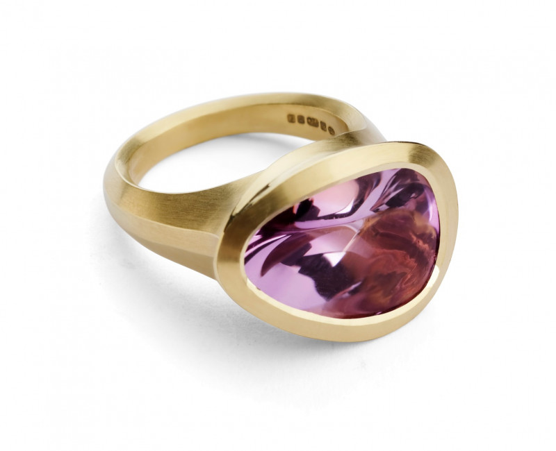 Carved yellow gold Arris cocktail ring with fancy cut amethyst
