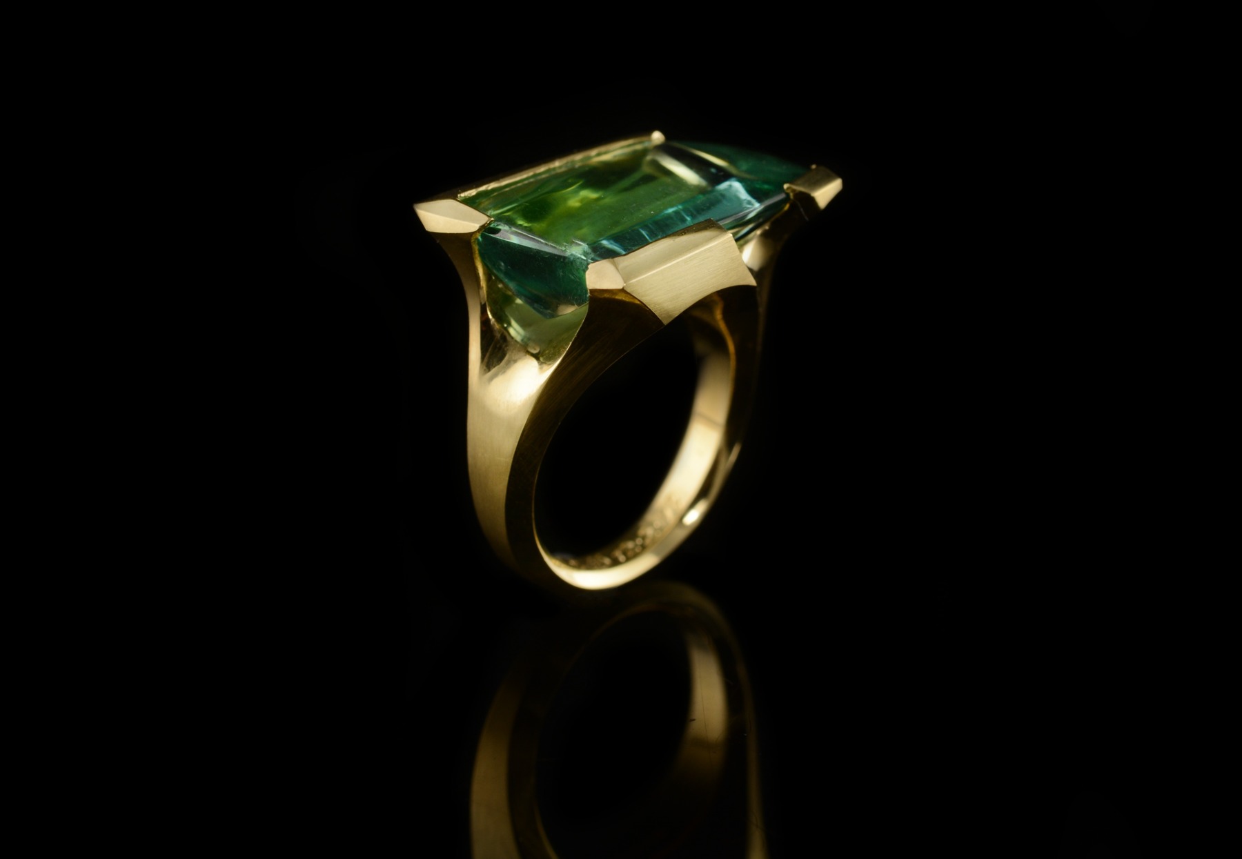 Carved 18ct gold and green fancy cut tourmaline cocktail ring