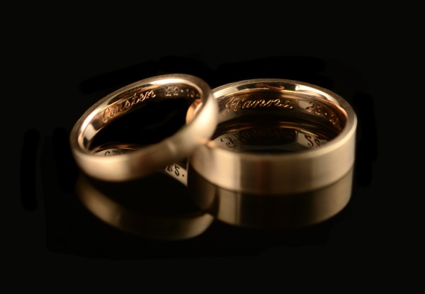Ladies and mens engraved rose gold wedding bands
