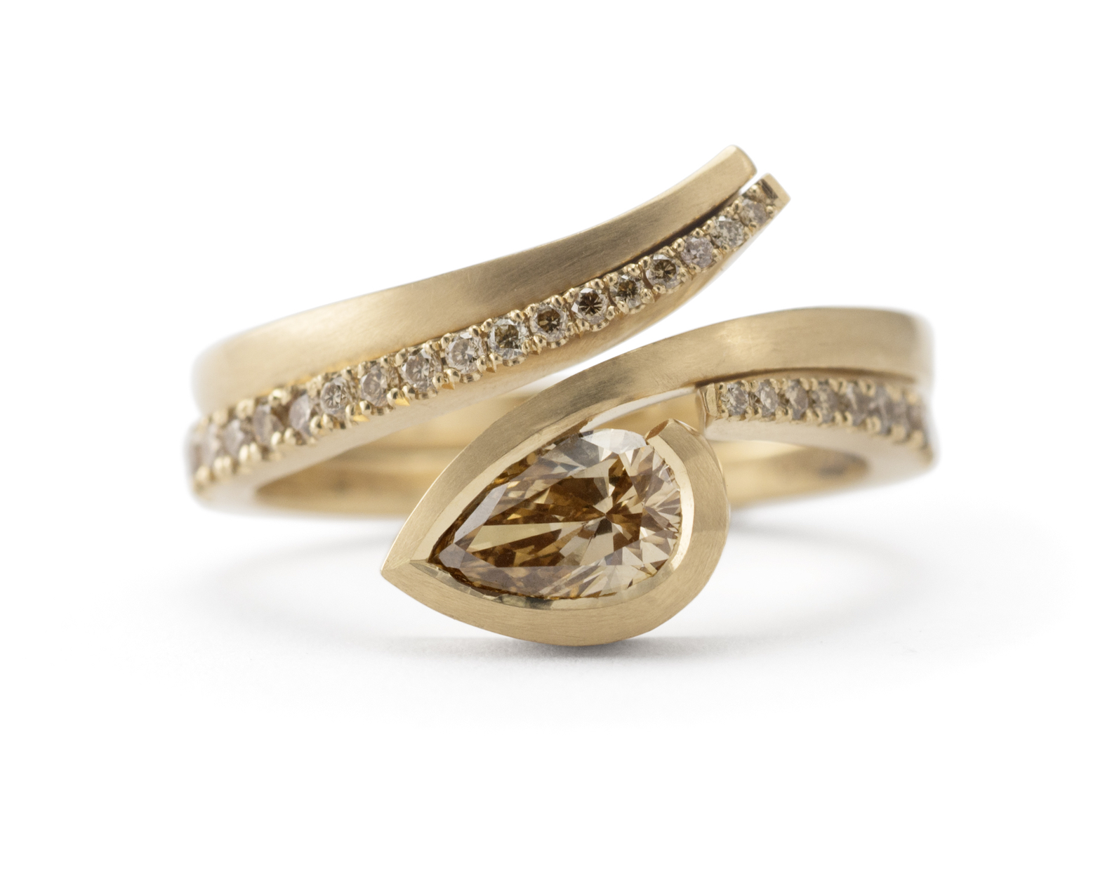 Twist cognac diamond engagement ring with fitted wedding band