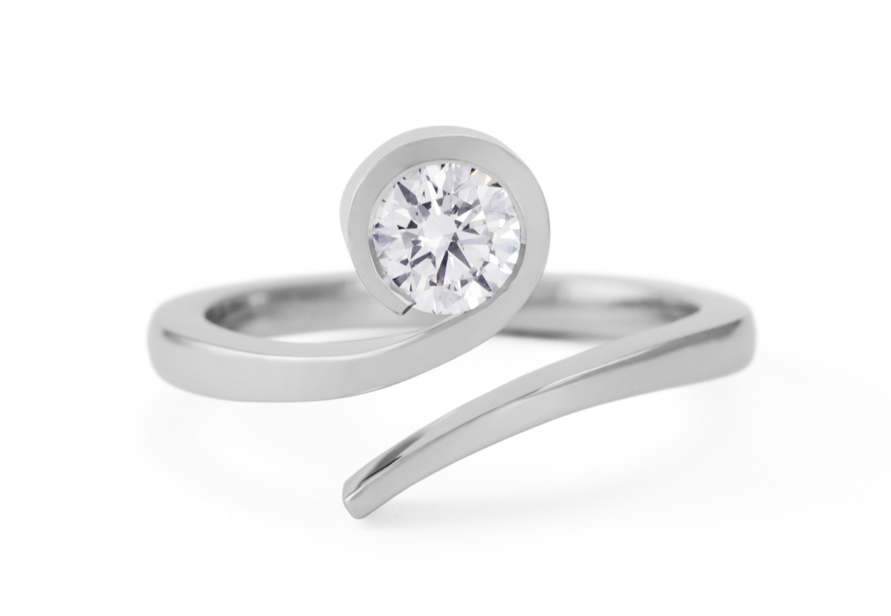 'Twist' round white diamond and platinum engagement ring