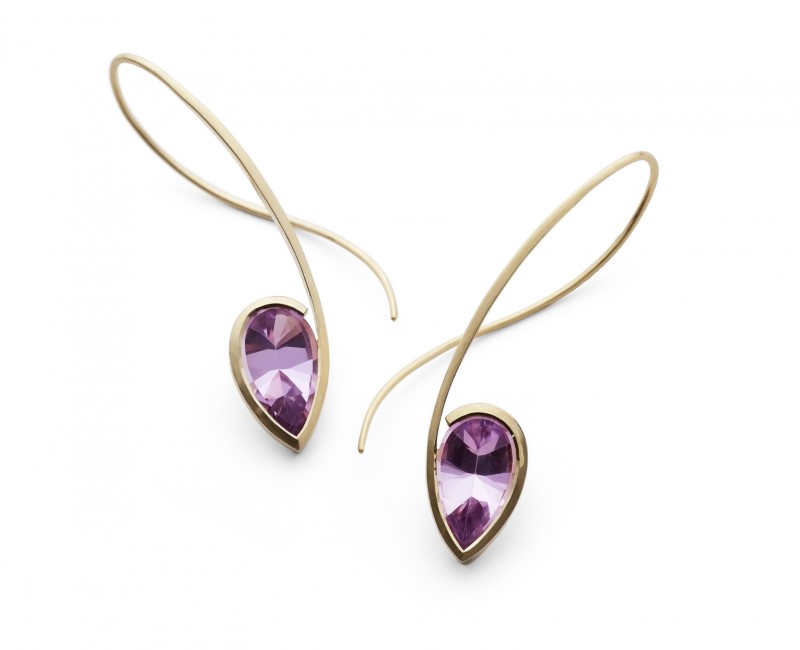Yellow gold and amethyst drop earrings