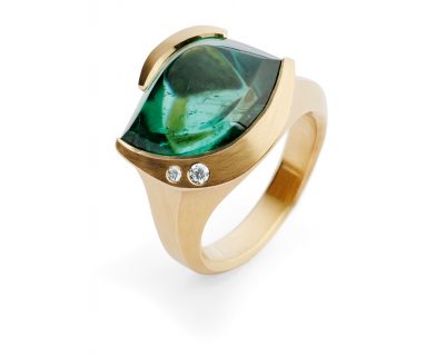 Carved rose gold ring with green tourmaline and white diamonds