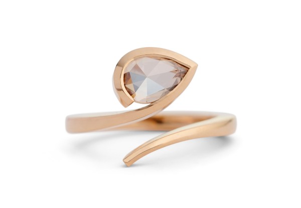 Pear shaped cognac diamond 'Twist' engagement ring